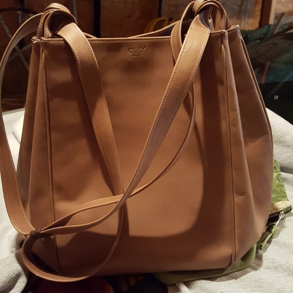 DVF LEATHER TOTE